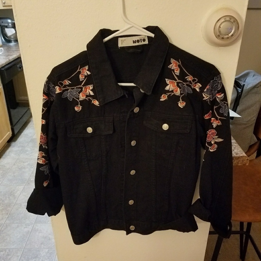 Size 6 black denim Topshop jacket